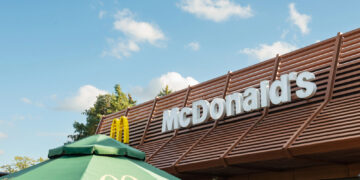 McDonald’s supera previsiones y resiste la presión del consumo pese a entorno desafiante