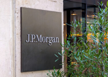 JPMorgan recomienda libros sobre inteligencia artificial, liderazgo y longevidad para el verano