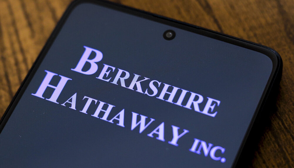 Greg Abel toma el control en Berkshire y marca un giro estratégico tras la era Buffett