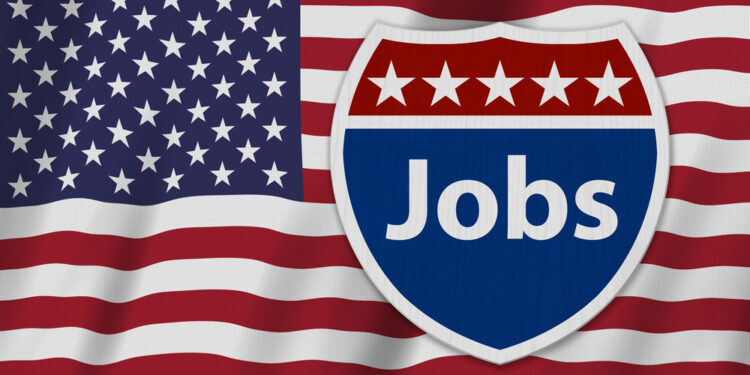 Empleo privado en EE.UU. supera previsiones en abril y reduce presión sobre la FED