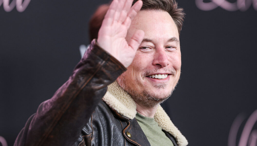 El paquete salarial de Elon Musk en Tesla alcanza los $158.4 mil millones en 2025