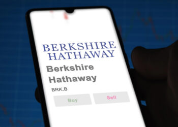 Buffett revela una “pequeña compra” mientras Berkshire sigue buscando oportunidades en Wall Street