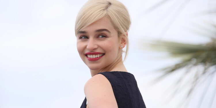 Emilia Clarke desmiente rumores sobre el millonario salario que recibió en Juego de Tronos