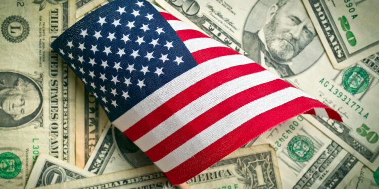 El dólar se dispara tras el debut de Warsh en la FED y el impacto sobre América Latina no se hace esperar