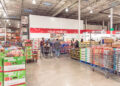 Costco apuesta por la tendencia del chocolate de Dubái con nueva crema para café de Chobani