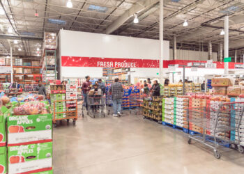 Costco apuesta por la tendencia del chocolate de Dubái con nueva crema para café de Chobani