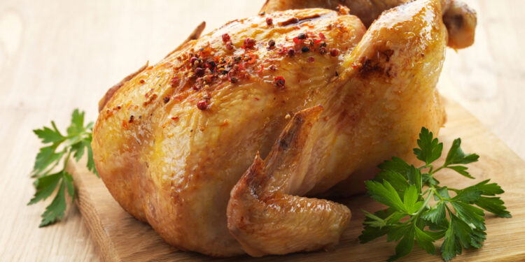 ¿Pollo de $40? La inesperada razón por la que este alimento básico se está convirtiendo en un lujo en Estados Unidos