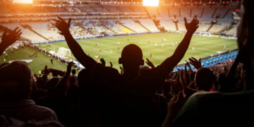 Pausas de hidratación de la FIFA desatan polémica: ¿Beneficia a los jugadores?