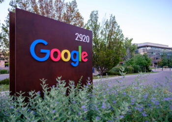 Google apuesta por Hollywood e invierte $75 millones en A24, productora de Backrooms