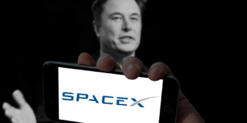 Congresista pide detener la salida a bolsa de SpaceX y esta es la inesperada razón