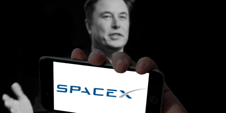 Congresista pide detener la salida a bolsa de SpaceX y esta es la inesperada razón