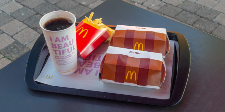 McDonald’s y Coca-Cola enfrentan nuevos desafíos en una alianza de 70 años