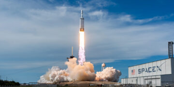 SpaceX se alista para la mayor salida a bolsa de la historia de EE.UU. con una valoración de $1.77 billones