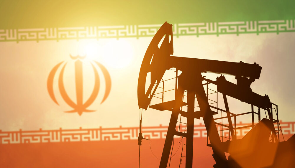 Irán recupera acceso al dólar para vender petróleo mientras avanzan las negociaciones nucleares con Estados Unidos