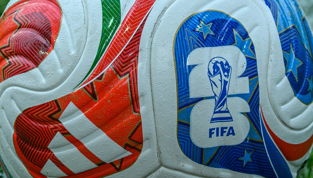 Gianni Infantino se anticipó y puso a rodar la pelota en Estados Unidos