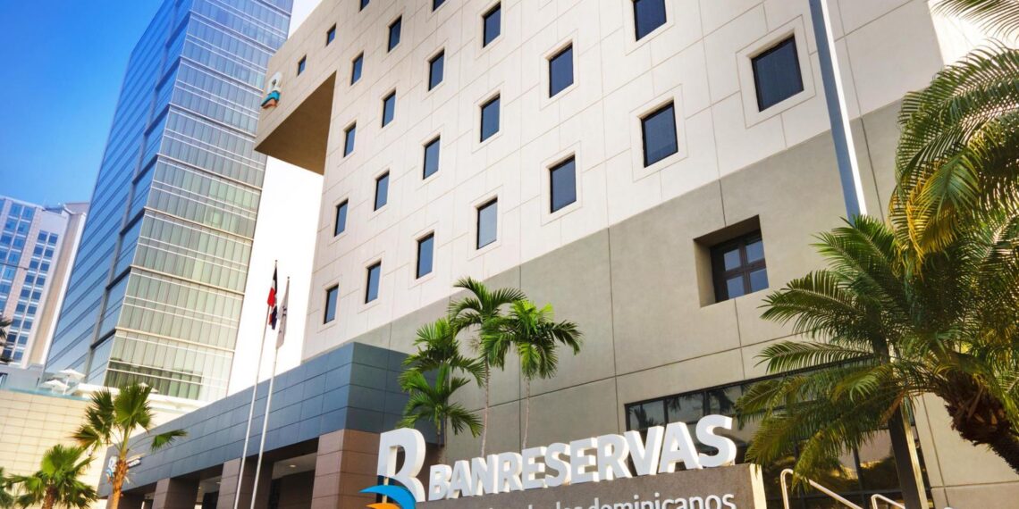Banreservas arrasa en premios internacionales y consolida su liderazgo en República Dominicana