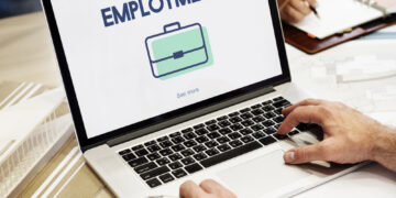 El mercado laboral de EE.UU. pierde fuerza y cambia las apuestas sobre las tasas de la FED