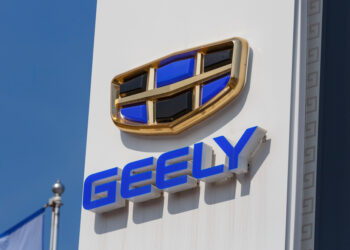 Ford y Geely producirán vehículos eléctricos en España con una empresa conjunta