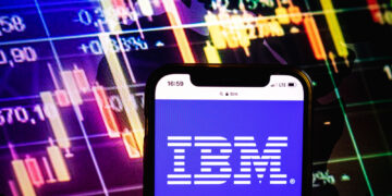 IBM registra su mayor desplome bursátil desde 1987 tras un informe alarmante