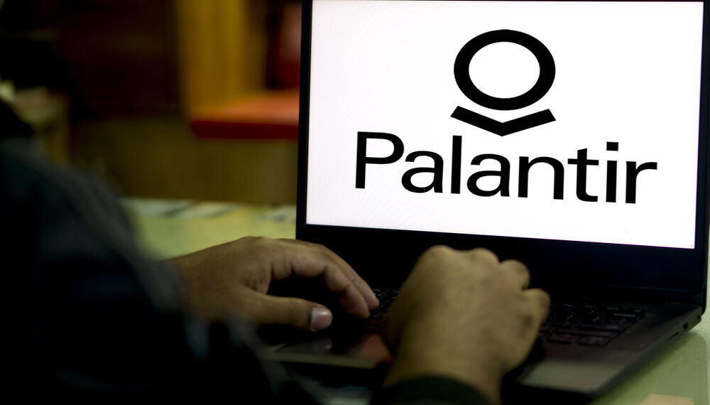 ¿Vale la pena invertir en Palantir? Rebound Capital alerta sobre riesgos de valoración y competencia
