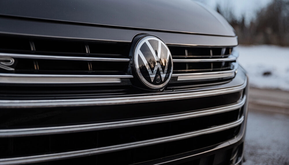 Volkswagen evalúa nuevos recortes de empleo para recuperar competitividad