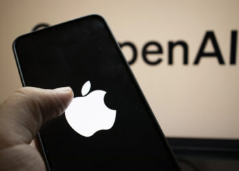 Apple vs. OpenAI: La batalla que podría definir el fin del reinado del iPhone