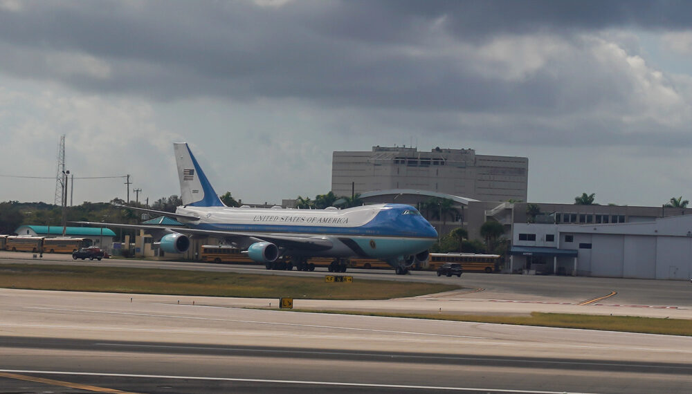 Aeropuerto de Palm Beach cambia oficialmente su nombre a Presidente Donald J. Trump
