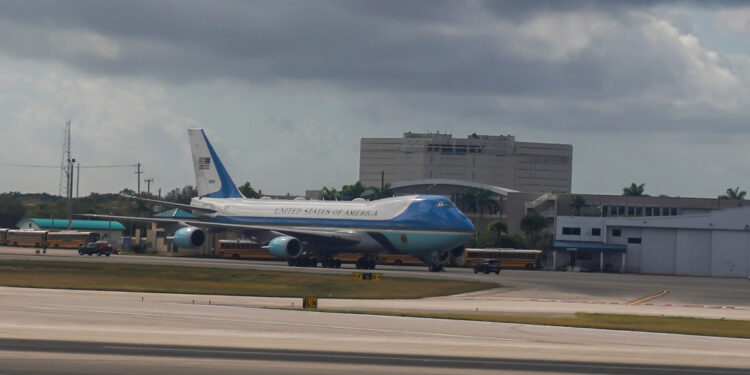 Aeropuerto de Palm Beach cambia oficialmente su nombre a Presidente Donald J. Trump
