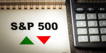 Wall Street cierra en rojo: El S&P 500 retrocede por el alza del petróleo y la incertidumbre geopolítica