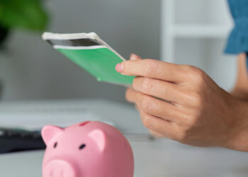 Trump inaugura las Cuentas Trump con el toque de campana de Wall Street y promete que millones de niños serán “muy ricos”