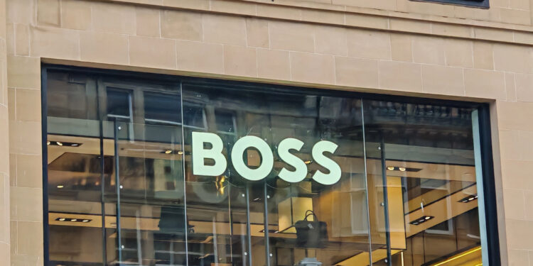 Hugo Boss rechaza una oferta de $2,200 millones y apuesta por continuar su estrategia independiente
