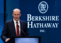 Berkshire eleva sus ganancias y Greg Abel comienza a desplegar la histórica reserva de efectivo