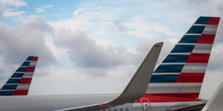 American Airlines apuesta por pantallas 4K y más primera clase para competir con Delta y United
