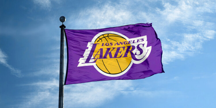 Venta de los Lakers: Jeanie Buss desafía a sus hermanos y busca frenar operación