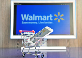 Resultados de Walmart ponen $42,100 millones de valor bursátil en juego