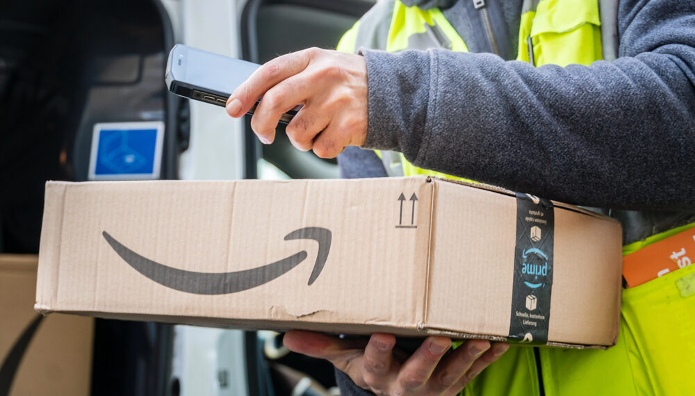 Mamdani eleva la presión sobre Amazon con multas, nuevas reglas laborales y una batalla por las entregas