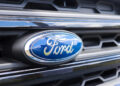 Ford revela una camioneta eléctrica por menos de $30,000 y desafía a Tesla con una apuesta de alto riesgo