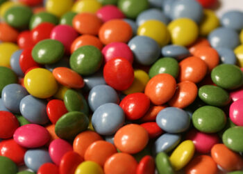 M&M’s, Skittles y Starburst estrenan versiones sin colorantes artificiales en Estados Unidos