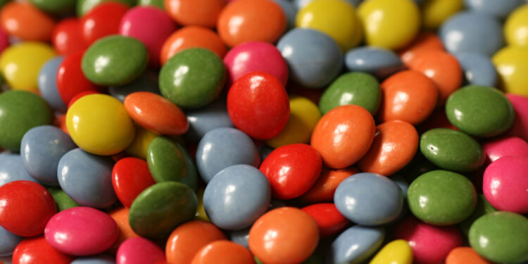 M&M’s, Skittles y Starburst estrenan versiones sin colorantes artificiales en Estados Unidos