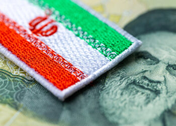 Rial iraní se hunde a un mínimo histórico ante nuevas sanciones de Estados Unidos