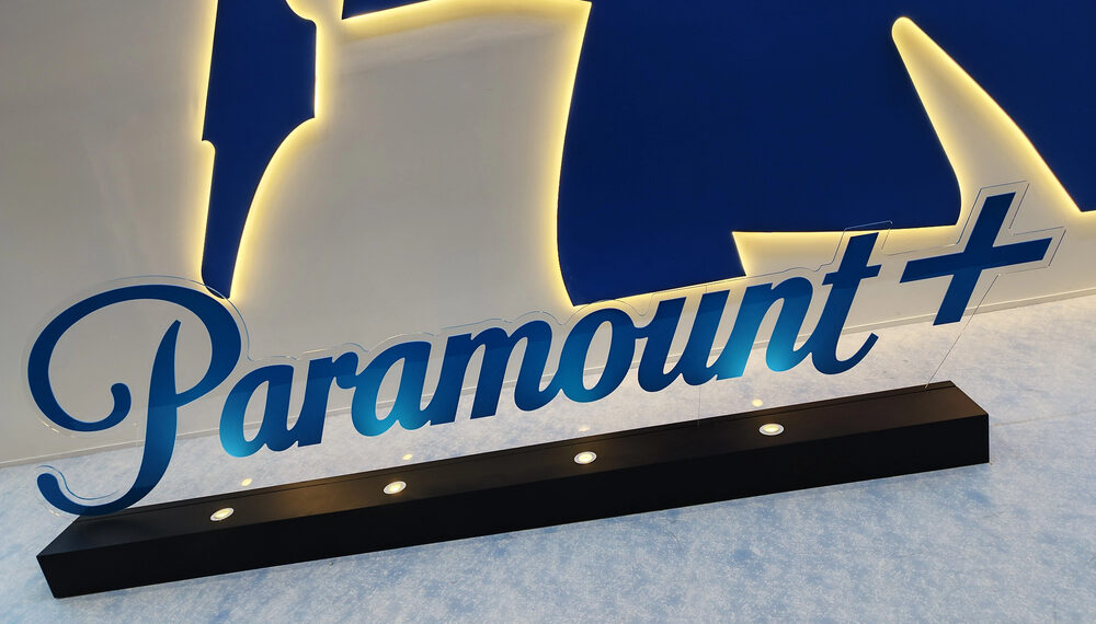 Paramount eleva su previsión de ganancias mientras apuesta por una fusión que aún enfrenta obstáculos