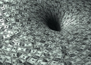 La deuda se convierte en una bomba para millones de estadounidenses: La señal que preocupa a los expertos