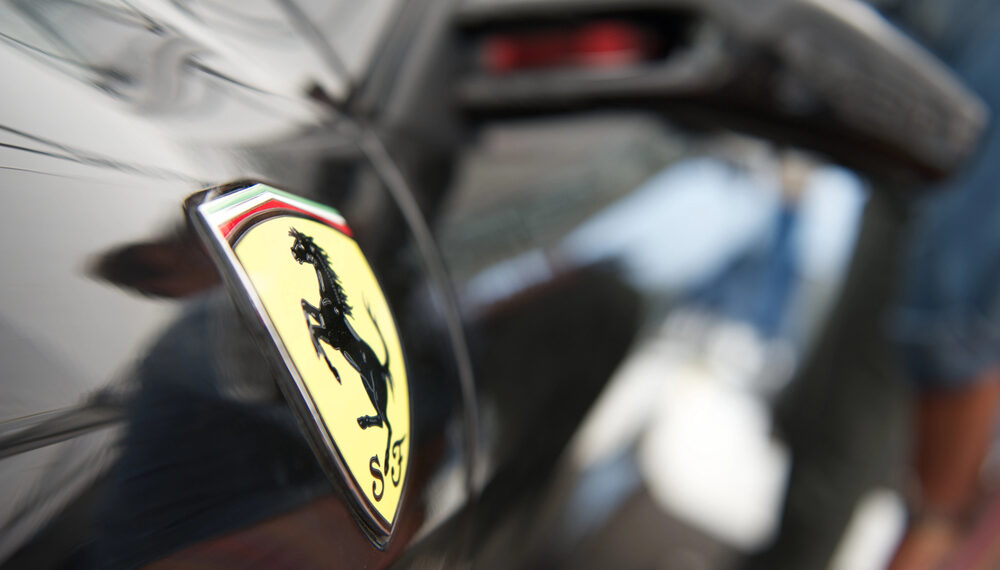 Ferrari desafía a los escépticos: Polémico eléctrico “Luce” alcanza unos históricos $40 millones