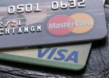 Mastercard y Visa preparan una nueva era: Bots de IA podrán comprar y pagar por los consumidores