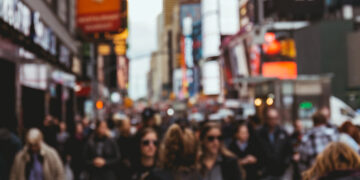 Vicepresidenta de Bank of America muere tras ataque con arma blanca en Times Square