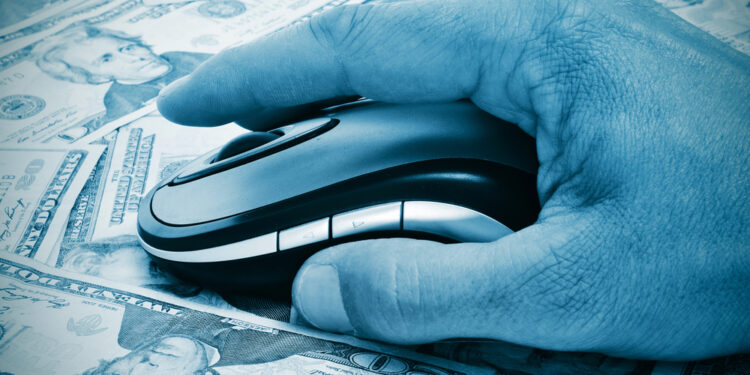 Así vacían las cuentas de ayuda social: Redes criminales explotan una falla tecnológica en las tarjetas EBT