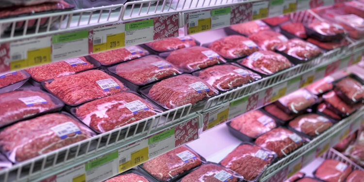 Trump elimina temporalmente aranceles a 300,000 toneladas de carne, pero el impacto en precios sería limitado
