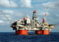 Petróleo WTI supera los $90 tras nuevos ataques de Estados Unidos contra Irán