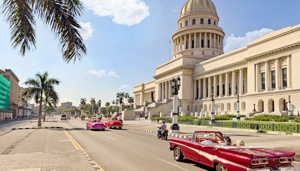 Millonarios cubanoamericanos diseñan desde Miami una Cuba poscomunista mientras el cambio político sigue incierto